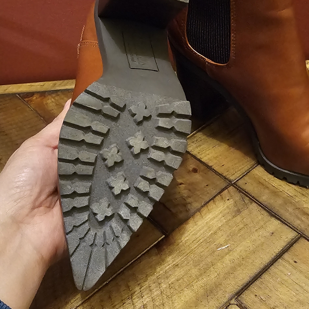 Charles David Brown Ankle Boots - Picture 5 of 6